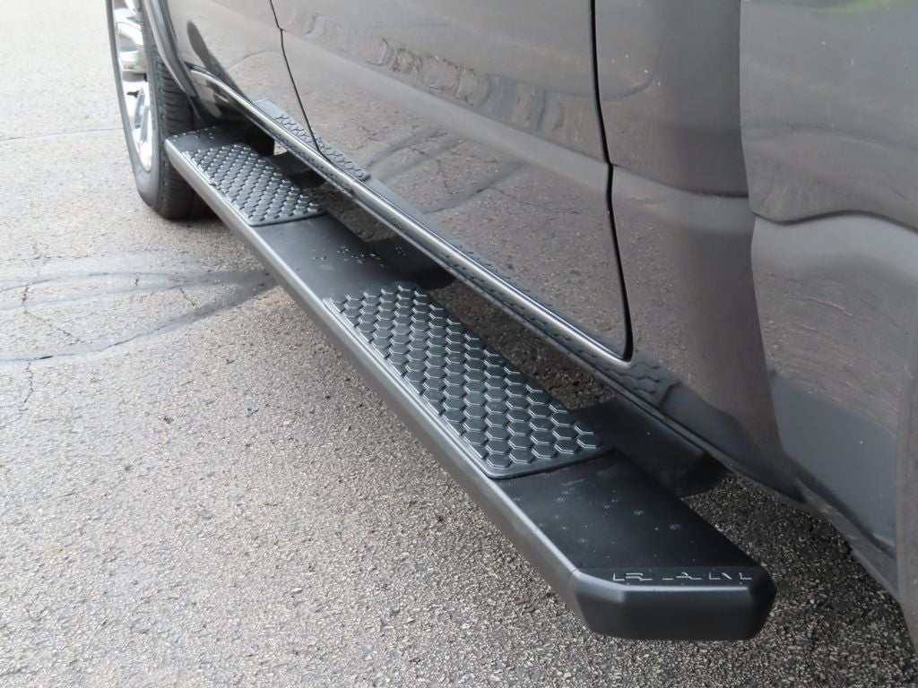 2021 RAM 1500 Laramie Crew Cab 4x4 5'7' Box