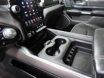 2021 RAM 1500 Laramie Crew Cab 4x4 5'7' Box