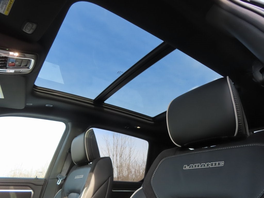 2026 RAM 1500 RAM 1500 LARAMIE CREW CAB 4X4 5'7' BOX