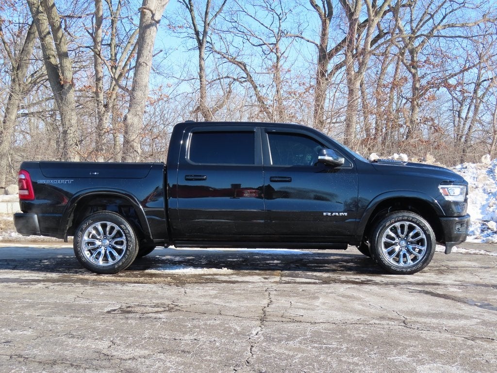 2020 RAM 1500 Laramie Crew Cab 4x4 5'7' Box