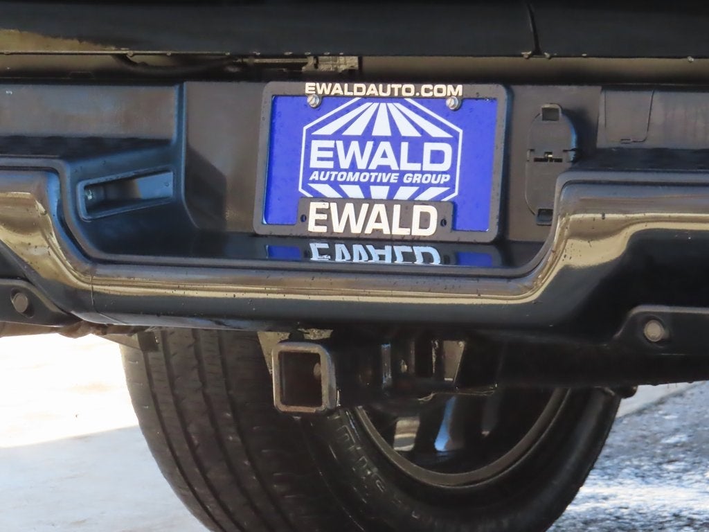 2020 RAM 1500 Laramie Crew Cab 4x4 5'7' Box