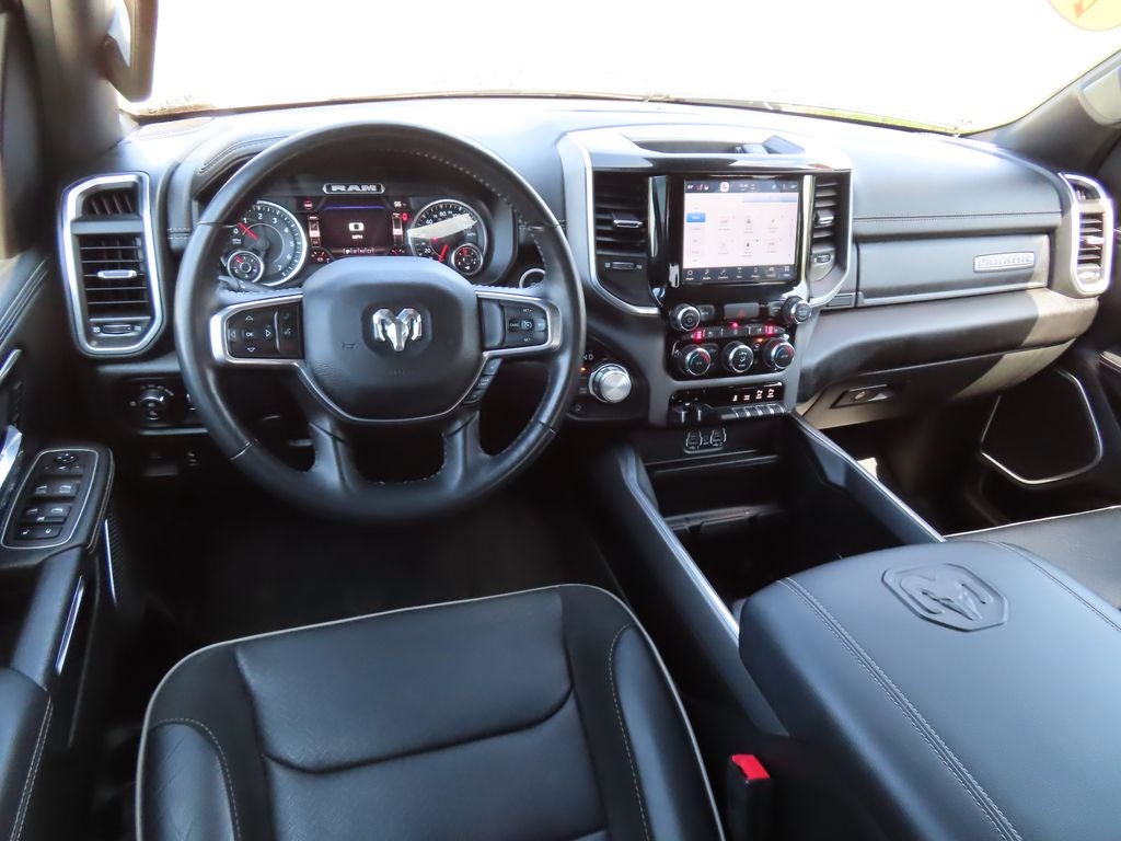 2022 RAM 1500 Laramie Crew Cab 4x4 5'7' Box
