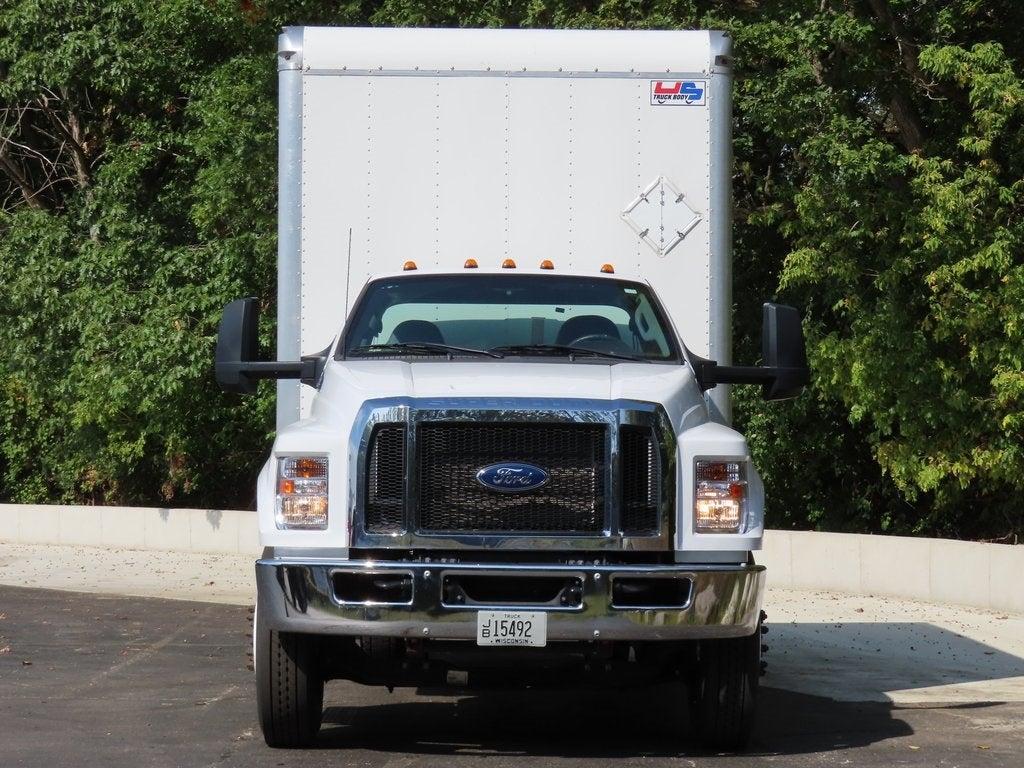 2022 Ford F-750SD Base