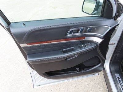 2017 Ford Explorer Platinum