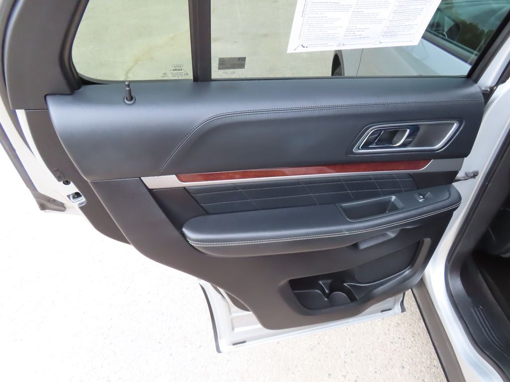 2017 Ford Explorer Platinum