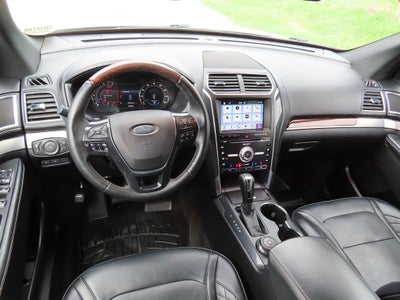 2017 Ford Explorer Platinum