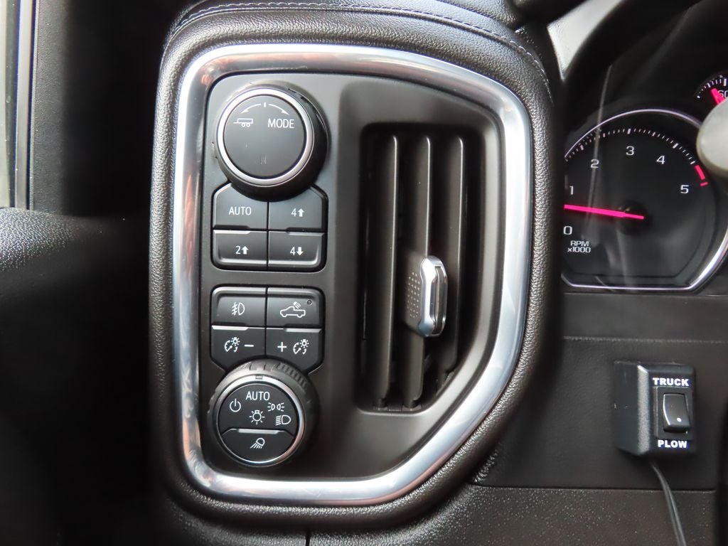 2021 Chevrolet Silverado 2500HD 4WD Crew Cab Standard Bed LTZ