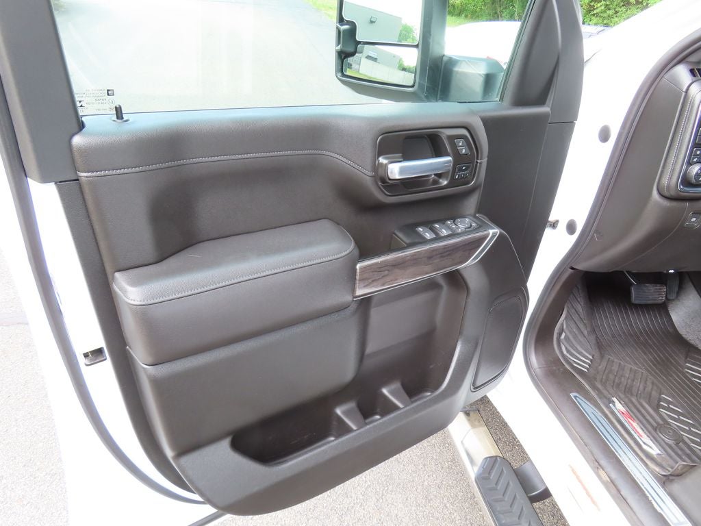 2021 Chevrolet Silverado 2500HD 4WD Crew Cab Standard Bed LTZ