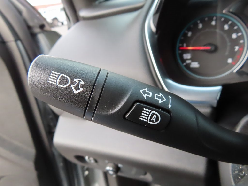 2023 Chevrolet Traverse AWD LT Cloth