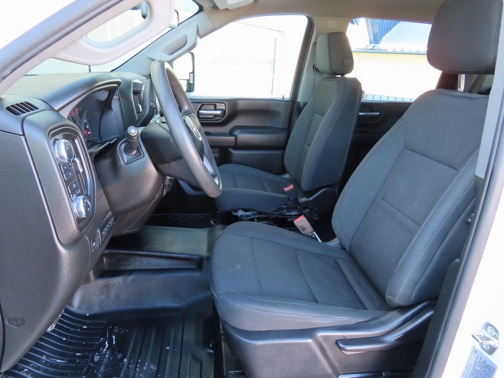 2025 GMC Sierra 3500HD 4WD Crew Cab Long Bed Pro