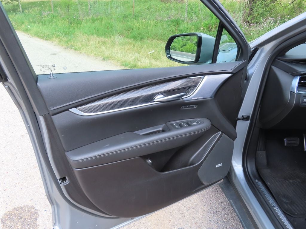 2024 Cadillac XT5 Sport
