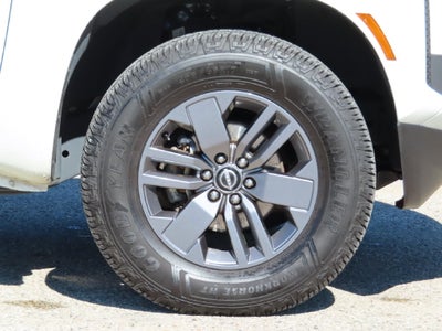 2025 Nissan Frontier Crew Cab SV 4x4