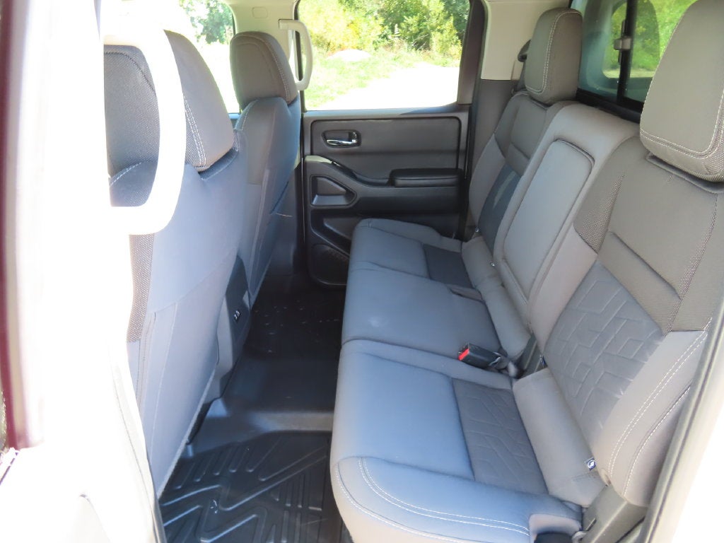 2025 Nissan Frontier Crew Cab SV 4x4