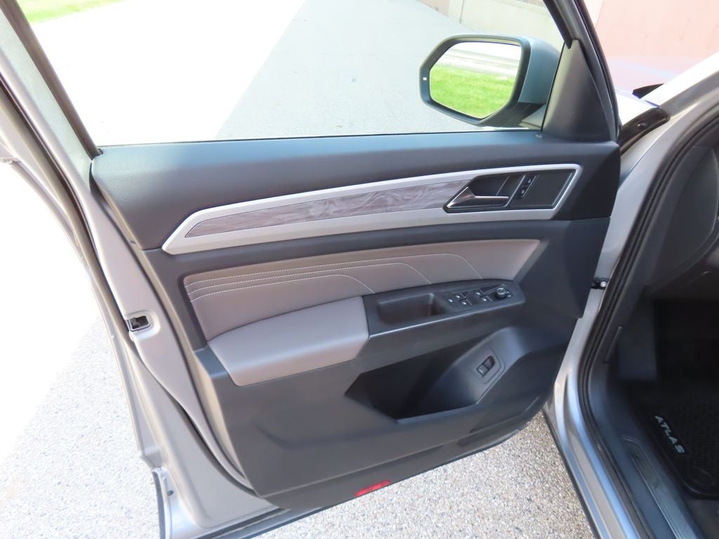 2023 Volkswagen Atlas Cross Sport 3.6L V6 SE w/Technology