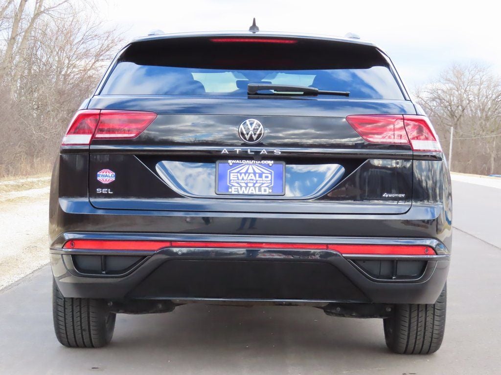 2023 Volkswagen Atlas Cross Sport 2.0T SEL R-Line Black
