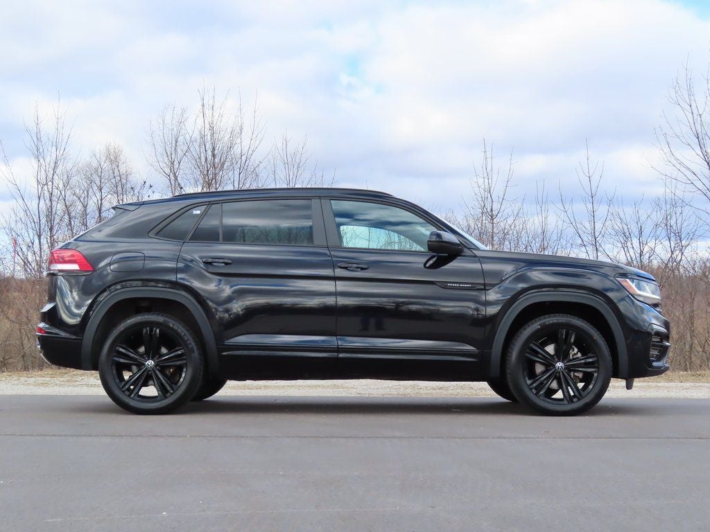2023 Volkswagen Atlas Cross Sport 2.0T SEL R-Line Black