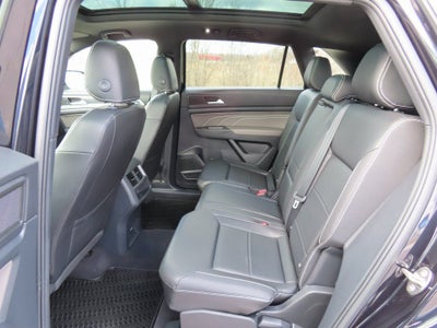 2023 Volkswagen Atlas Cross Sport 2.0T SEL R-Line Black