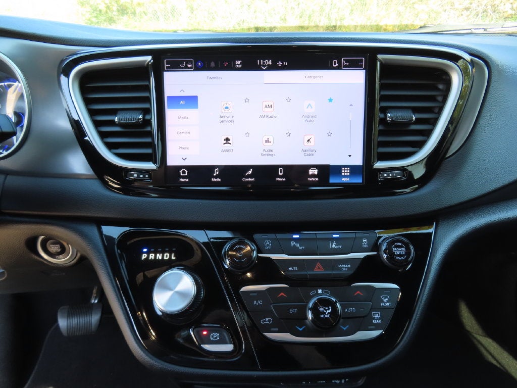 2025 Chrysler Pacifica Select
