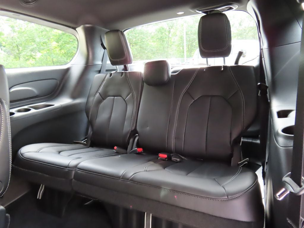 2027 Chrysler Pacifica PACIFICA SELECT