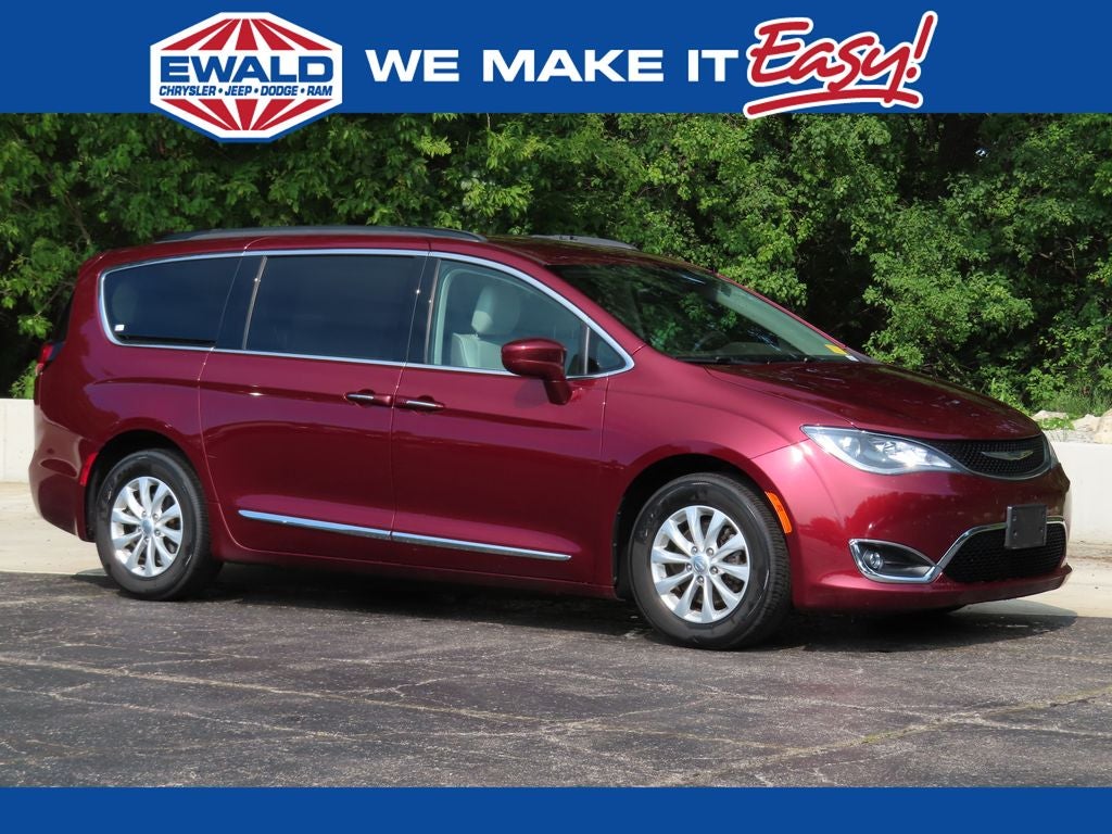 2017 Chrysler Pacifica Touring L