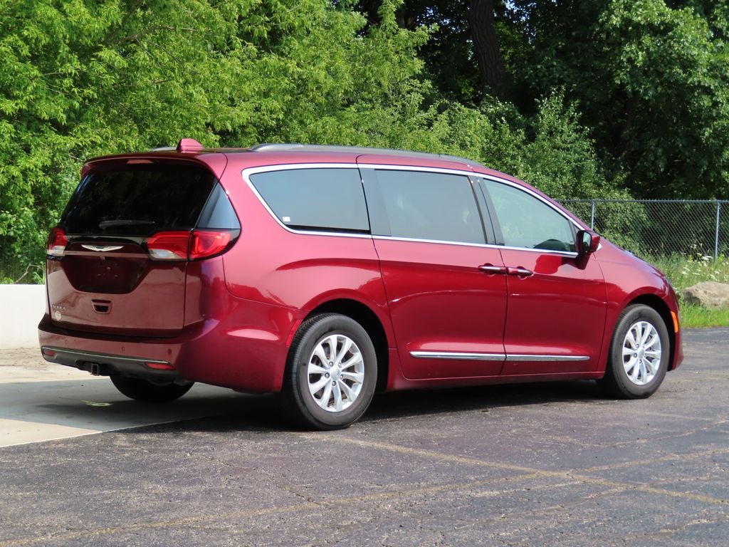 2017 Chrysler Pacifica Touring L