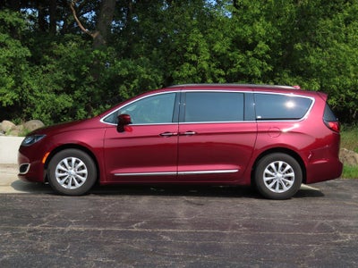 2017 Chrysler Pacifica Touring L
