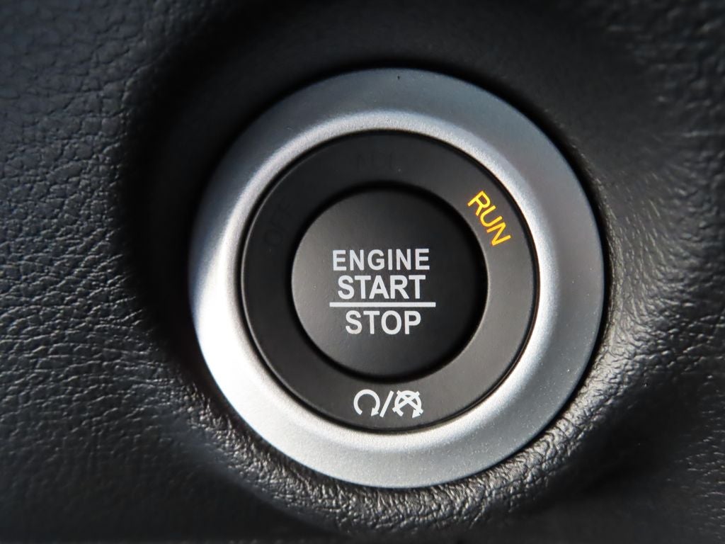 2027 Chrysler Pacifica PACIFICA SELECT AWD