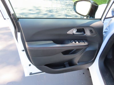 2027 Chrysler Pacifica PACIFICA SELECT AWD