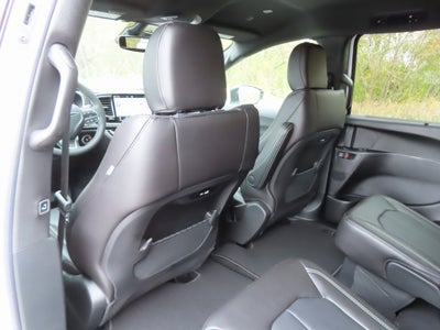 2026 Chrysler Pacifica PACIFICA SELECT AWD