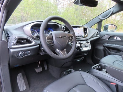 2026 Chrysler Pacifica PACIFICA SELECT AWD