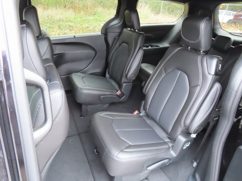 2026 Chrysler Pacifica PACIFICA SELECT AWD