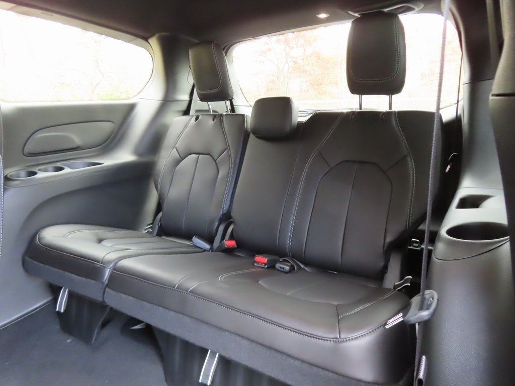 2026 Chrysler Pacifica PACIFICA SELECT AWD