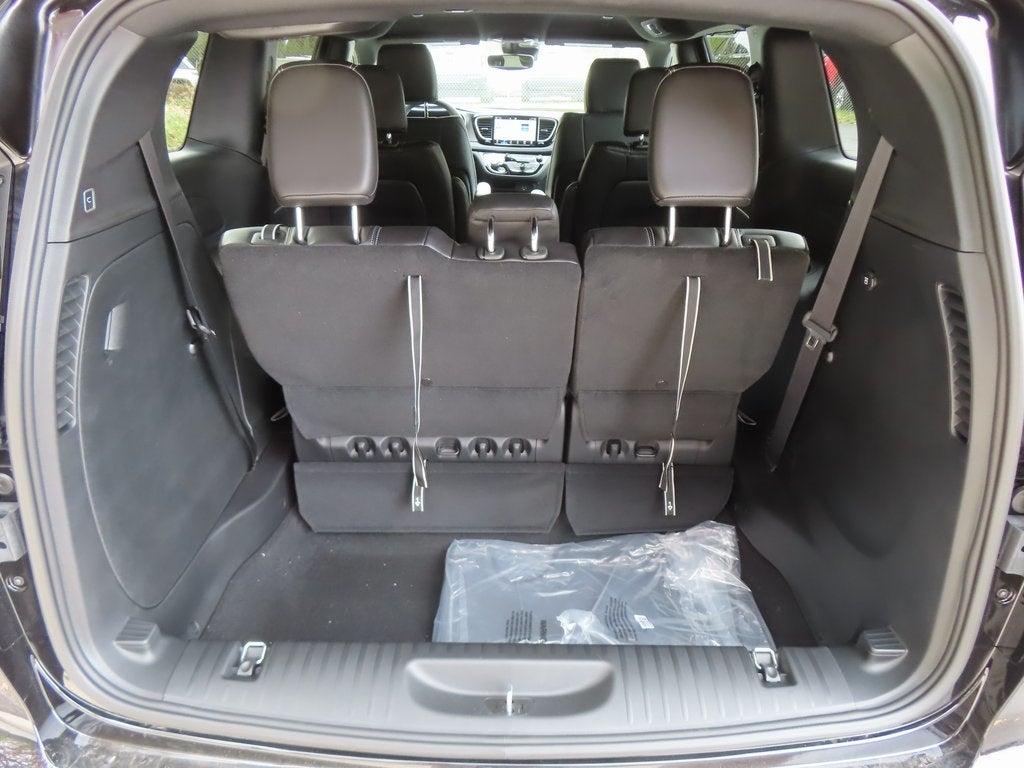 2026 Chrysler Pacifica PACIFICA SELECT AWD