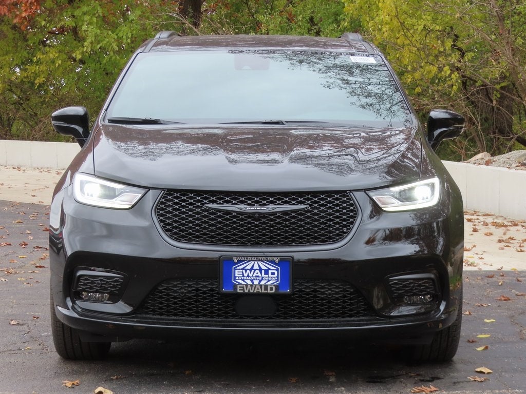 2026 Chrysler Pacifica PACIFICA SELECT AWD