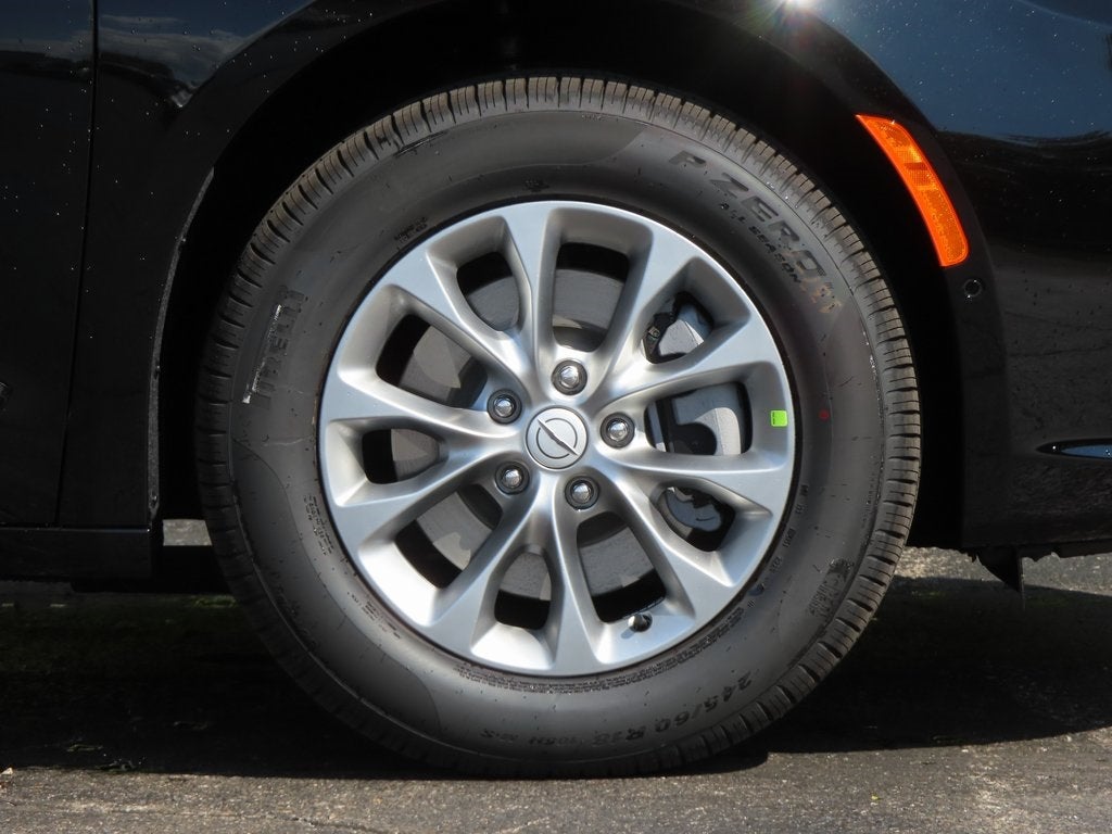 2026 Chrysler Pacifica PACIFICA SELECT AWD