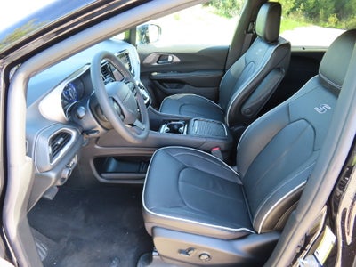 2027 Chrysler Pacifica PACIFICA LIMITED AWD