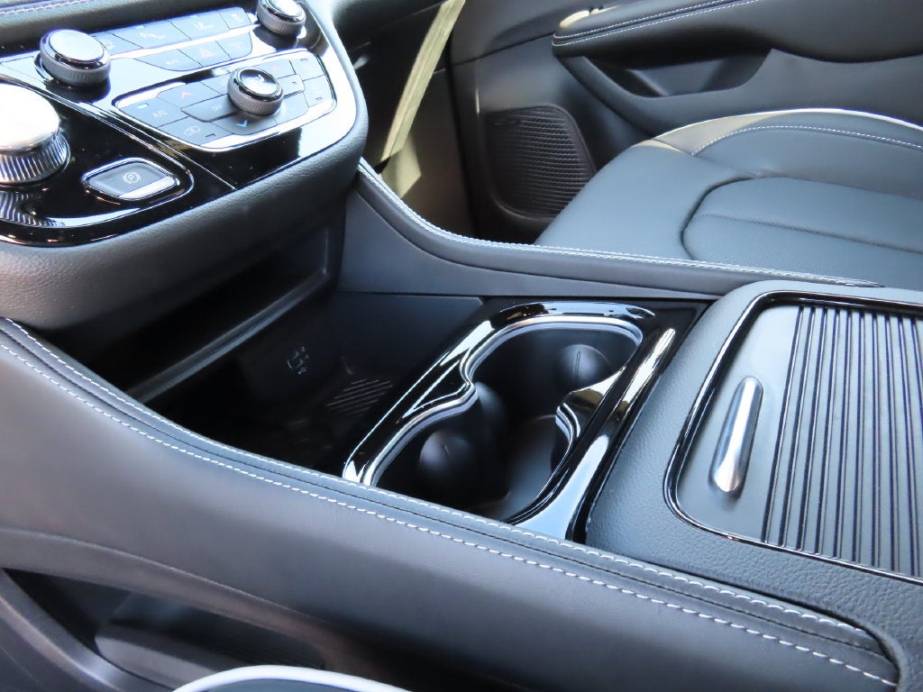 2027 Chrysler Pacifica PACIFICA LIMITED AWD