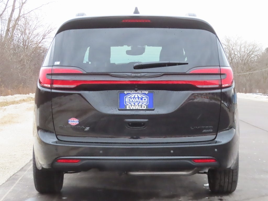 2026 Chrysler Pacifica PACIFICA LIMITED AWD