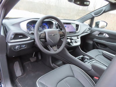 2026 Chrysler Pacifica PACIFICA LIMITED AWD