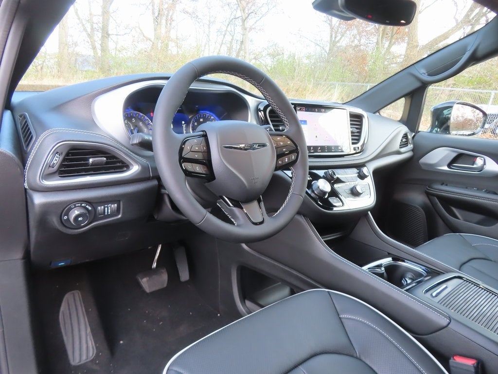 2026 Chrysler Pacifica PACIFICA LIMITED AWD