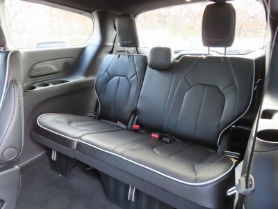 2026 Chrysler Pacifica PACIFICA LIMITED AWD