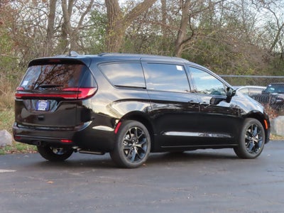 2026 Chrysler Pacifica PACIFICA LIMITED AWD