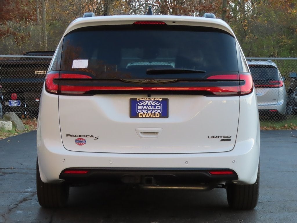 2026 Chrysler Pacifica PACIFICA LIMITED AWD