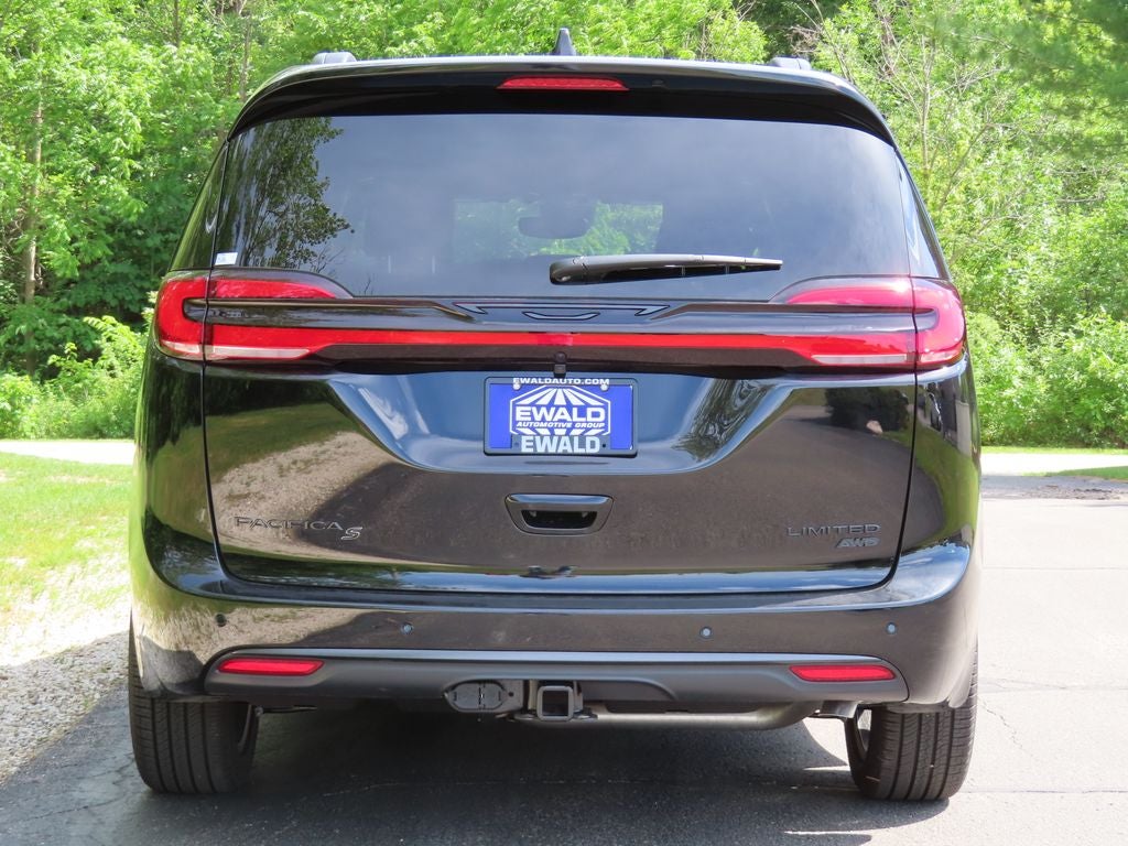 2027 Chrysler Pacifica PACIFICA LIMITED AWD