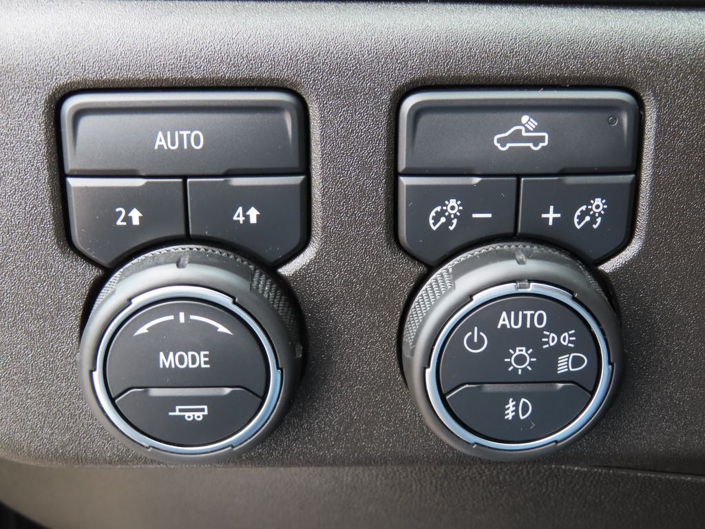 2024 Chevrolet Silverado 1500 4WD Crew Cab Short Bed RST