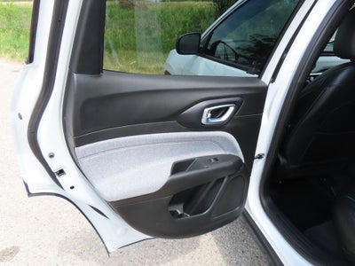 2023 Jeep Compass Latitude Lux