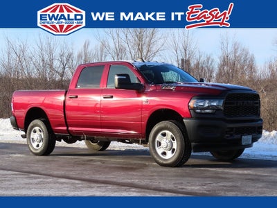 2024 RAM 3500 Tradesman Crew Cab 4x4 6'4' Box