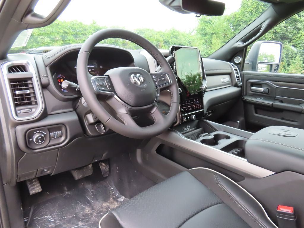 2026 RAM 3500 RAM 3500 LARAMIE CREW CAB 4X4 6'4' BOX