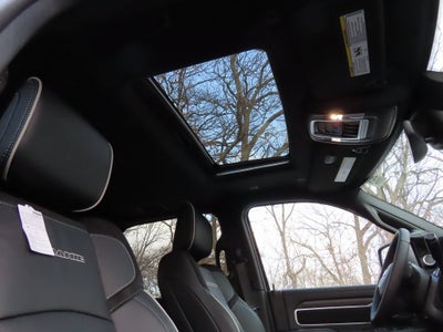 2026 RAM 3500 RAM 3500 LARAMIE CREW CAB 4X4 6'4' BOX