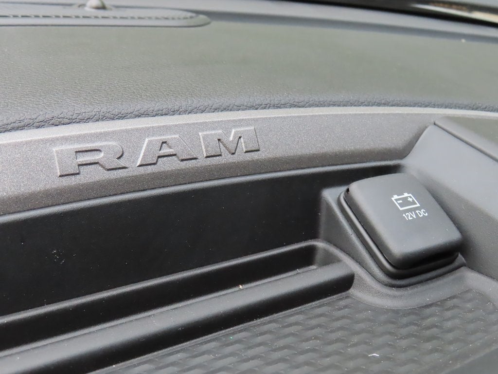 2024 RAM 2500 RAM 2500 TRADESMAN REGULAR CAB 4X4 8' BOX